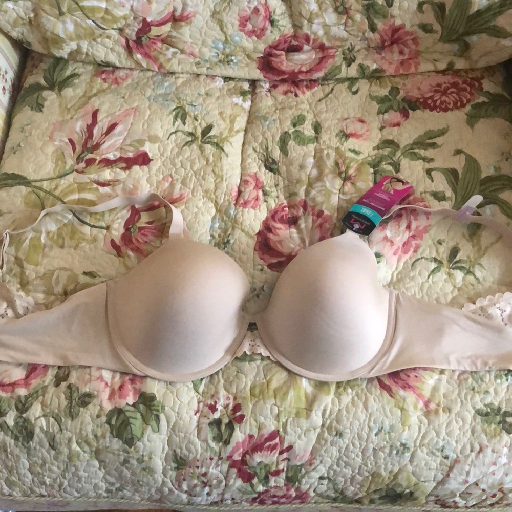 NWT Maidenform T-Shirt Bra 34D